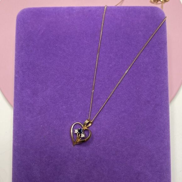 💛 Vintage 10k Yellow Gold Diamond & Sapphire Heart Necklace - Picture 2 of 7